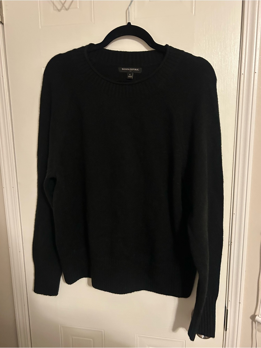 Banana Republic Black Women’s Crewneck Sweater